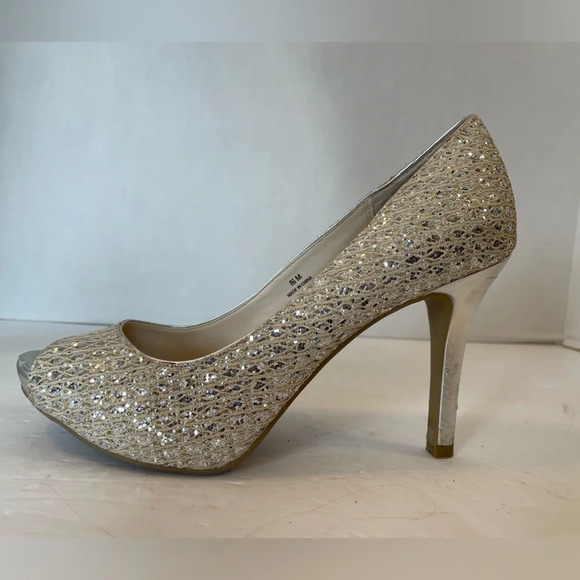 Coach Silver Glitter Peep Toe Stilettos Heels Shoes Size 8 1/2 M - Picture 4 of 12